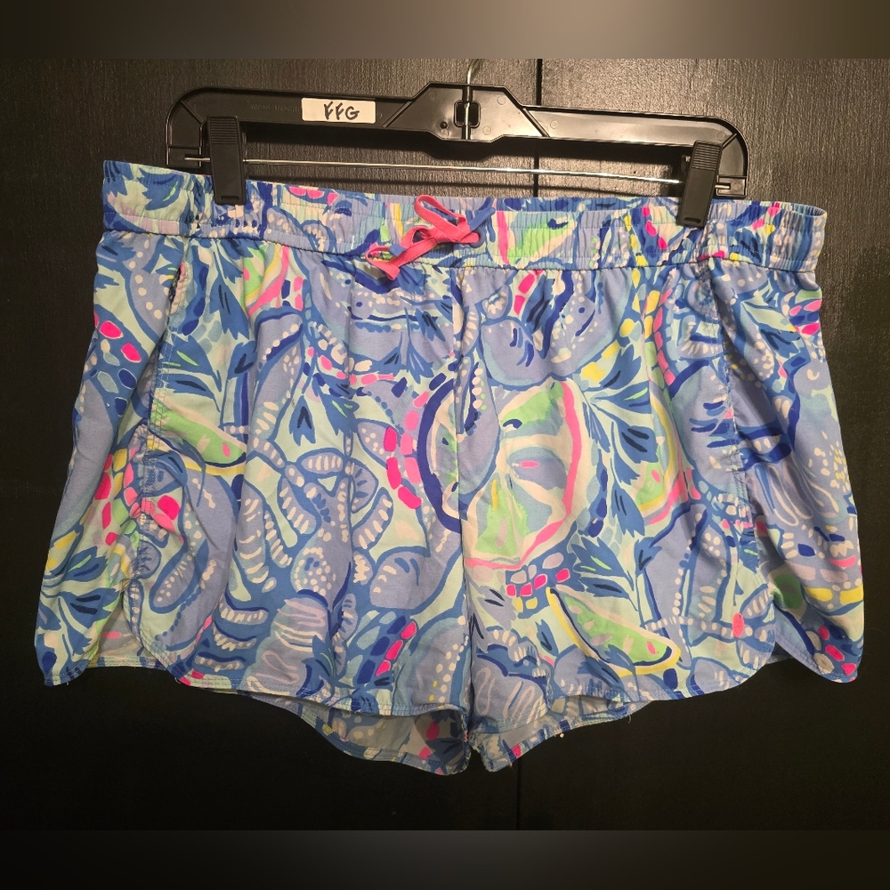 Lilly Pulitzer "Run Around" Shorts Athletic Nylon Size XL 4” Ins